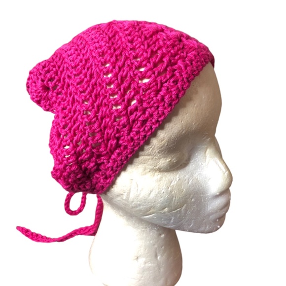Handmade Crochet Scalloped Edge Open Weave Pink Bandana - Picture 10 of 15